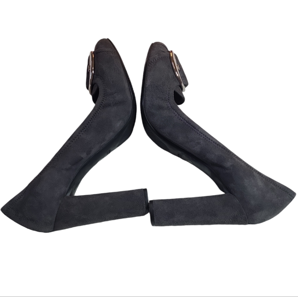 EUC Prada Authentic grey suede Buckle high heeled pumps round toe 9 w/ dust bag - Picture 6 of 15